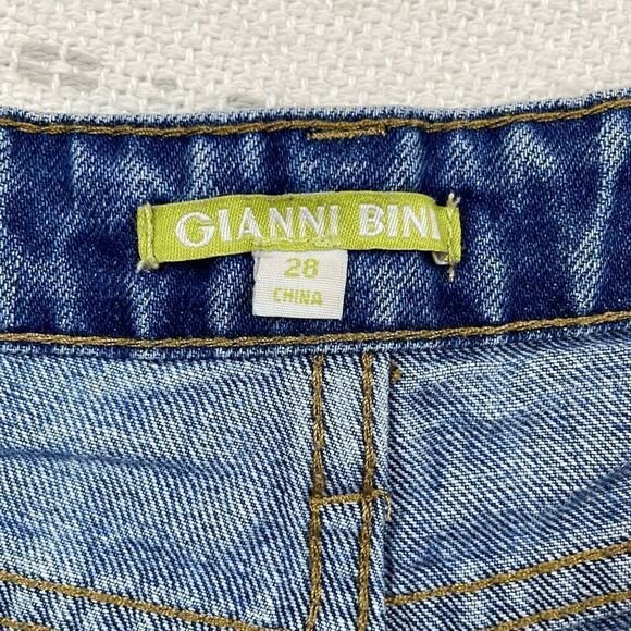 Gianni Bini Shorts Women's 28 Distressed Cutoff Frayed Hem Denim Blue Boyfriend - Picture 7 of 9